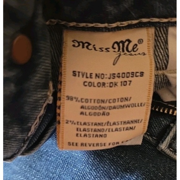 Size 29 Miss Me Jeans Women's Signature Embroidered Capri Flap Pockets Bling EUC - Picture 5 of 11